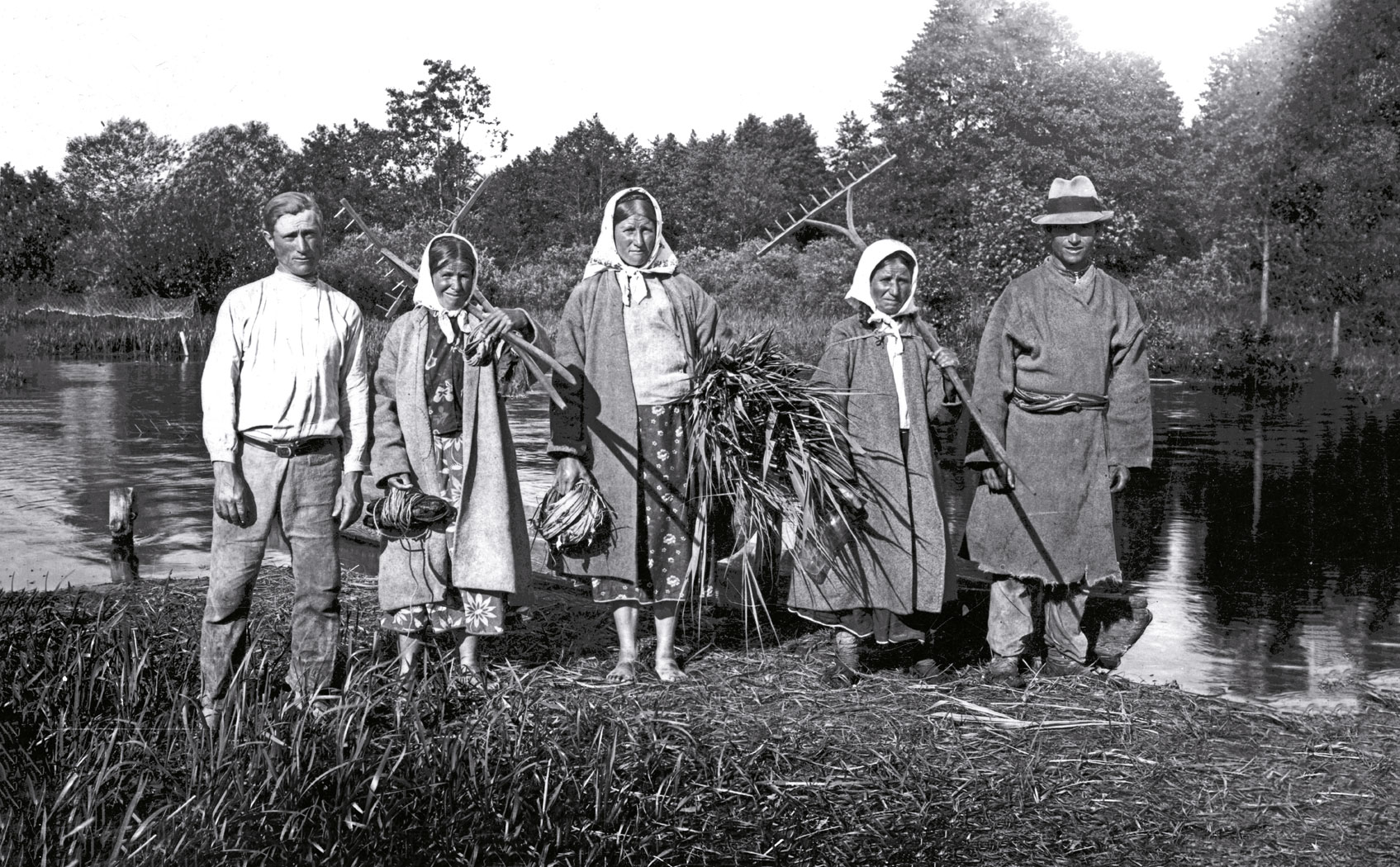 Nie ma ludu, nie ma folkloru – “W cudzym spojrzeniu. Sylwetki artystek ludowych”