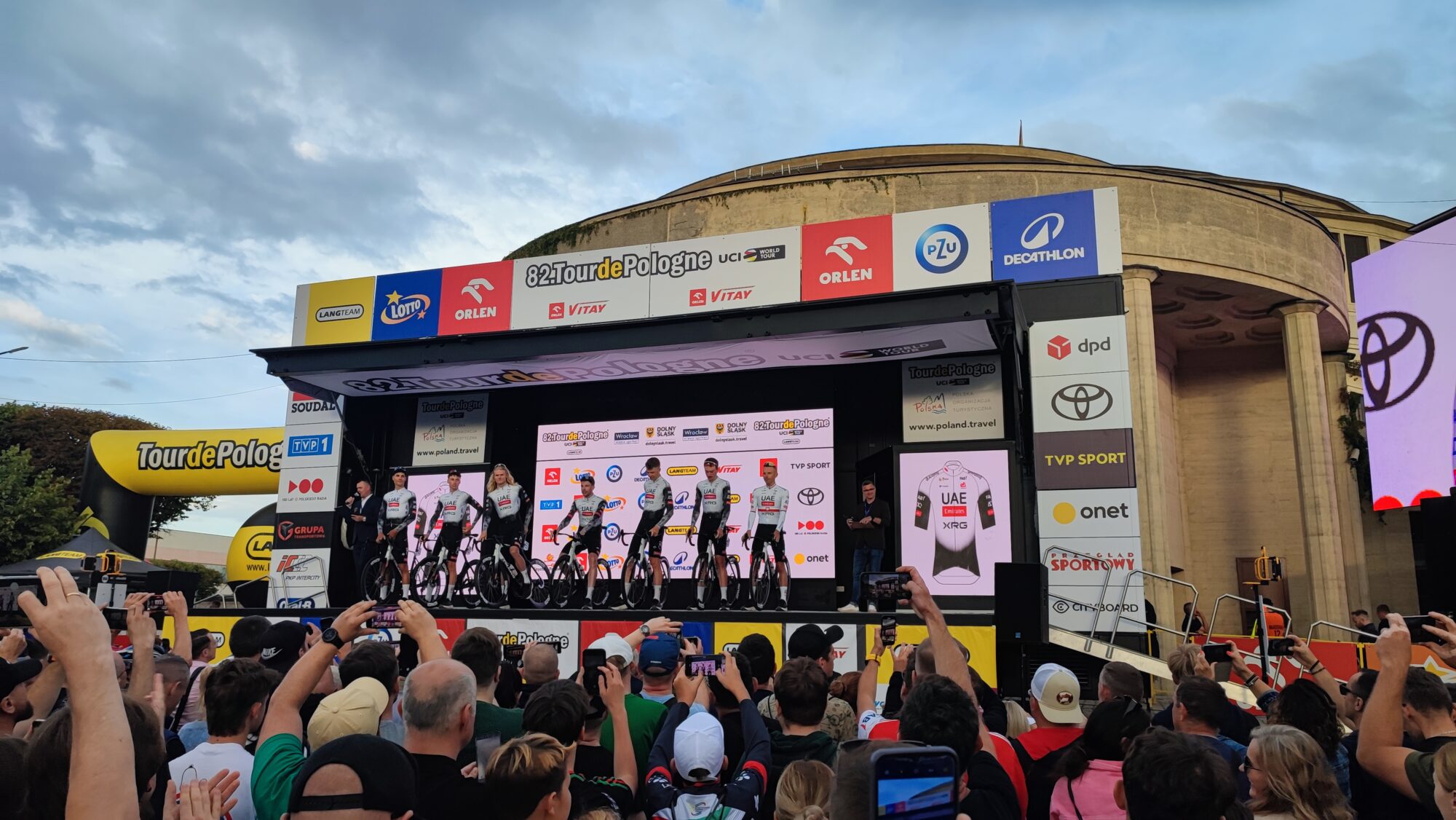 Wielkie kolarskie święto we Wrocławiu! Za nami prezentacja drużyn Tour de Pologne 2025
