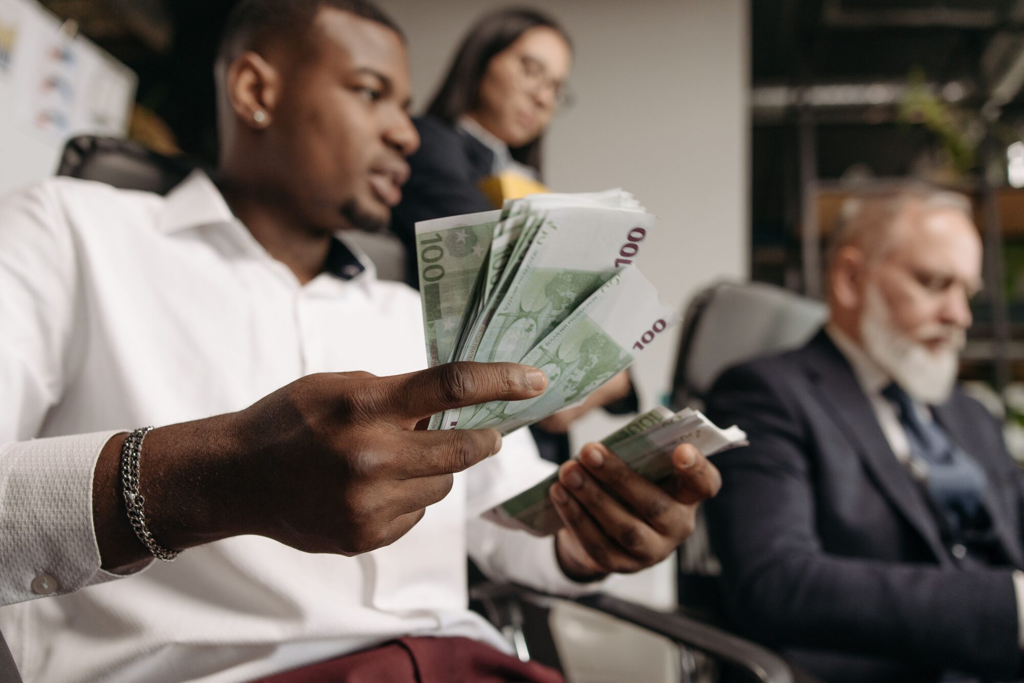 Opłaty w ETF-ach bez tajemnic. Ile pochłania zarządzanie twoimi pieniędzmi?